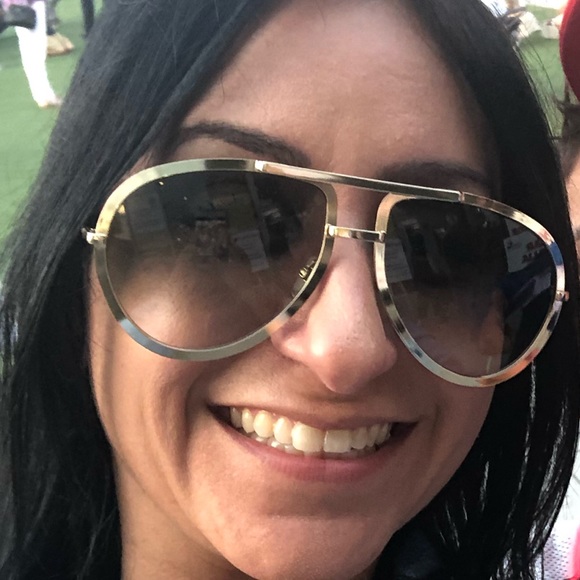 Meet your Posher, Lucy - Picture 1 of 1